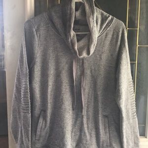 Steve Madden cowl next/hoodie quick dry pullover
